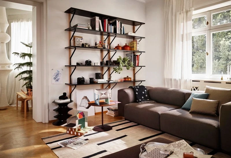 Artek Kaari Wall Shelf REB 009, Black - Oak 2 Artek Kaari Wall Shelf REB 009, Black - Oak - Image 2