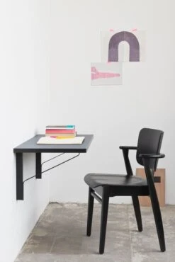 Artek Kaari Wall Console REB 006, Red - Black 9 Artek Kaari Wall Console REB 006, Red - Black -Artek 1846066 ERB 2015 artek kaari 24 hdf master