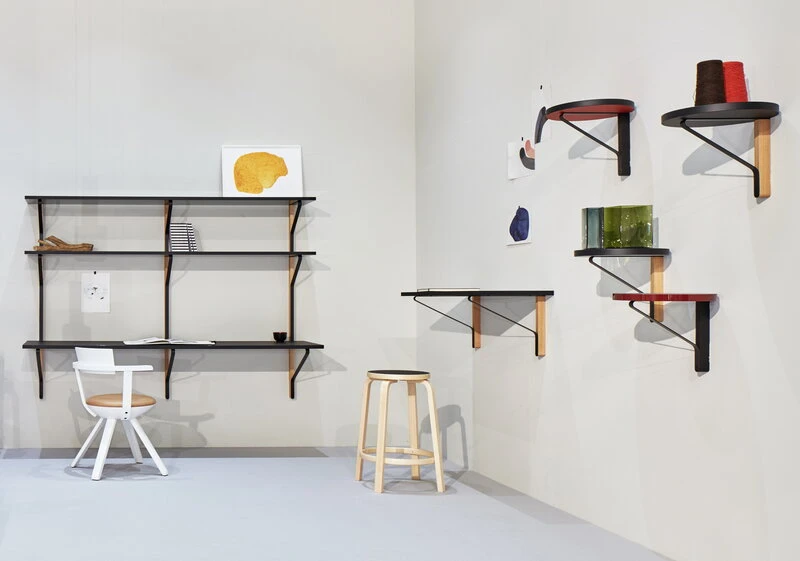 Artek Kaari Wall Shelf REB 007, Blue - Red - Black 3 Artek Kaari Wall Shelf REB 007, Blue - Red - Black - Image 3