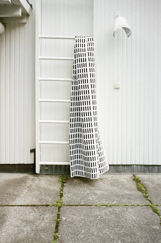 Artek Siena Canvas Cotton Fabric, 150 X 300 Cm, White - Black 4 Artek Siena Canvas Cotton Fabric, 150 X 300 Cm, White - Black - Image 4