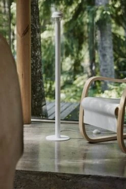 Artek Kori Floor Lamp, White 8 Artek Kori Floor Lamp, White -Artek 2022 06 27 Artek 1748 final lores