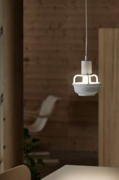 Artek Kori Pendant, White 11 Artek Kori Pendant, White -Artek 2022 06 27 Artek 2687 final lores