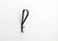 Artek Tupla Wall Hook, Black -Artek 3235300 Tupla Wall Hook black master