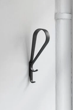 Artek Tupla Wall Hook, Black -Artek 3328275 Tupla Wall Hook 03 master