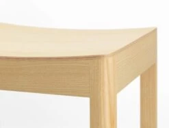 Artek Atelier Bar Stool, 75 Cm, Lacquered Ash -Artek 4645737 Atelier Bar Stool detail seat ash natural master 1