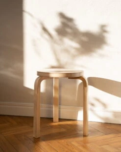 Artek Aalto Stool 60, Kontrasti 9 Artek Aalto Stool 60, Kontrasti -Artek 7562093 Stool 60 Kontrasti Silver Mikiver Hannah Segerkrantz 7 master