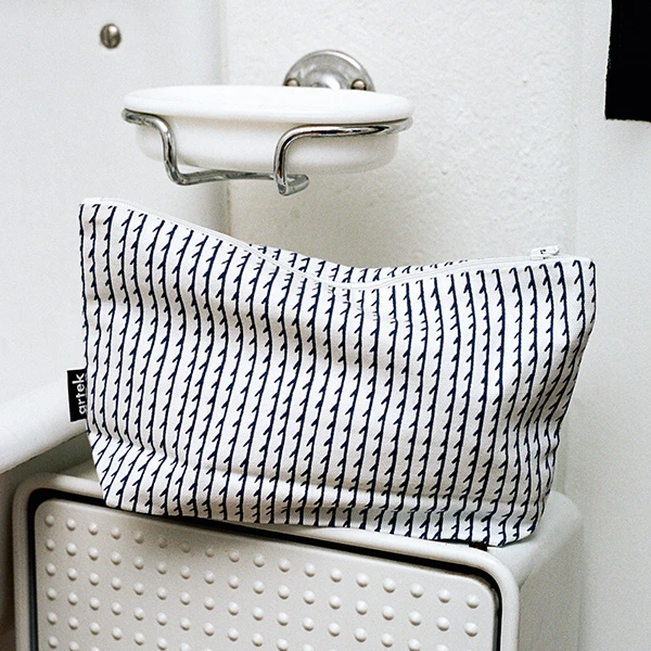Artek Rivi Pouch, Small, Blue - White 2 Artek Rivi Pouch, Small, Blue - White - Image 2