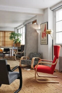 Artek Domus Chair, Stained Black 11 Artek Domus Chair, Stained Black -Artek Artek Home Interiors 2013 04 1