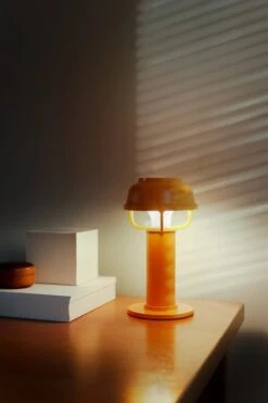 Artek Kori Table Lamp, Orange 10 Artek Kori Table Lamp, Orange -Artek Kori Table4 on HKMononen