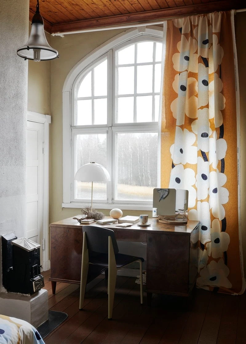 Artek 124 Degrees Mirror, Medium, Ash Shelf 6 Artek 124 Degrees Mirror, Medium, Ash Shelf - Image 6