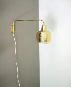 Artek Aalto Wall Lamp A330S 6 Artek Aalto Wall Lamp A330S -Artek ZaraPfeifer ArtekBerlin Film9045 08